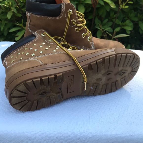 Boots! - Picture 3 of 6